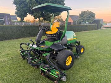 John Deere 8700A fairwaymaaier kooimaaier beschikbaar voor biedingen