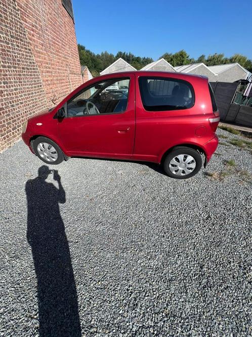 Toyota yaris, Auto's, Toyota, Particulier, Yaris, Benzine, Euro 3, Stadsauto, 3 deurs, Automaat, Rood, Grijs, Ophalen