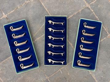 Vintage set messenleggers beschikbaar voor biedingen