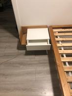 Japans Houten bed 1m40 met 2 zwevende nachtkastjes, Doe-het-zelf en Bouw, Ladders en Trappen, Ophalen, Gebruikt