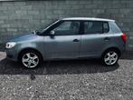 Skoda fabia • 1.2i • 2012 • 5 portes • garantie • a voir •, Voorwielaandrijving, Stof, Zwart, 1198 cc