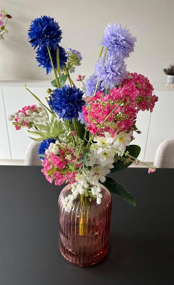 Kleurrijk zijden bloemen boeket (incl. vaas) beschikbaar voor biedingen