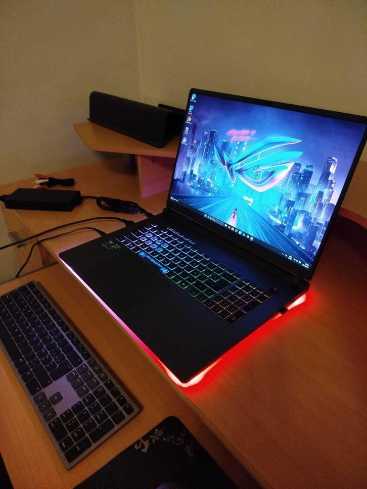 Hoogwaardige gamelaptop - ASUS ROG Strix G18, Computers en Software, Windows Laptops, Zo goed als nieuw, 17 inch of meer, SSD