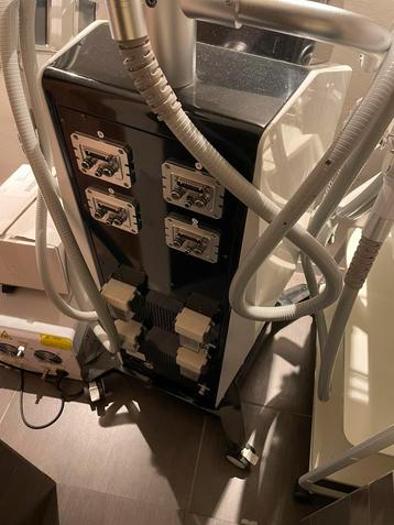 360 Cryolipolyse apparaat met Thermo functie. beschikbaar voor biedingen