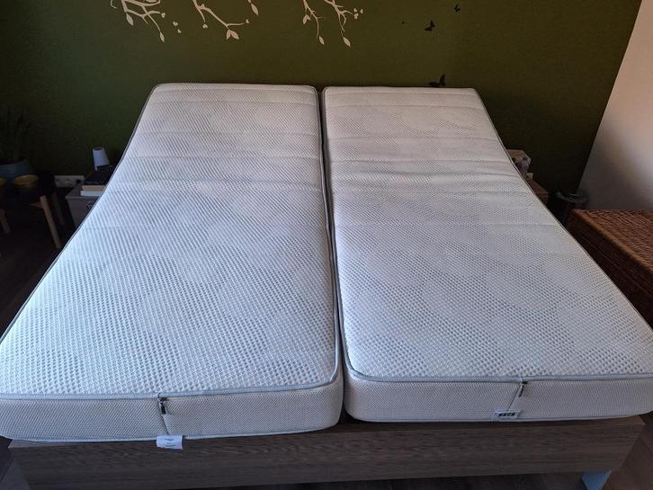 Matrassen en lattenbodems, Huis en Inrichting, Slaapkamer | Matrassen en Bedbodems, Gebruikt, Matras, 90 cm, 200 cm, Eenpersoons