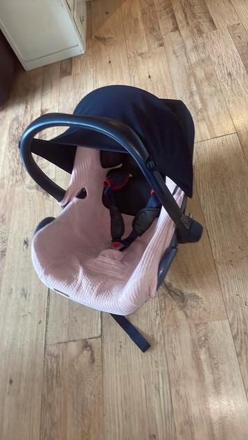 Maxi-cosi babyzitje (voor pasgeborenen tot 12 kg) beschikbaar voor biedingen