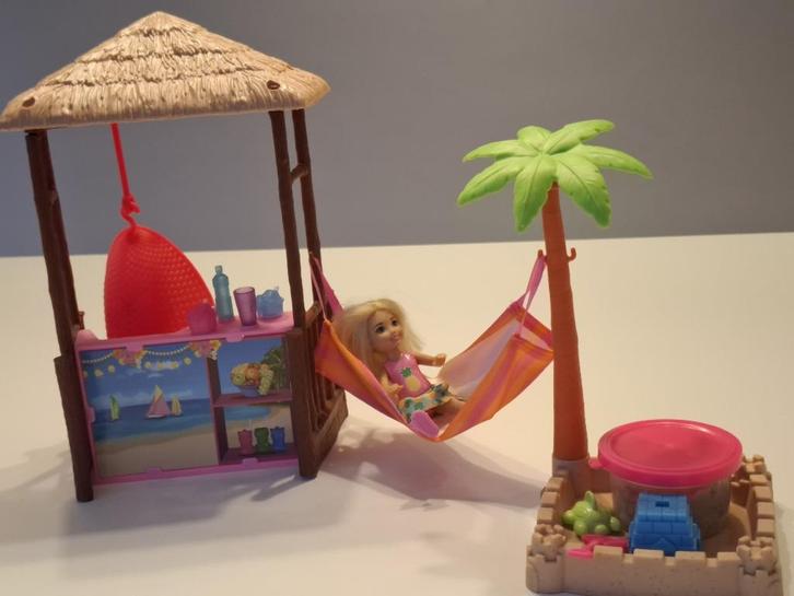 Chelsea Beach Shed - Barbie-set, Kinderen en Baby's, Speelgoed | Actiefiguren, Zo goed als nieuw, Ophalen of Verzenden