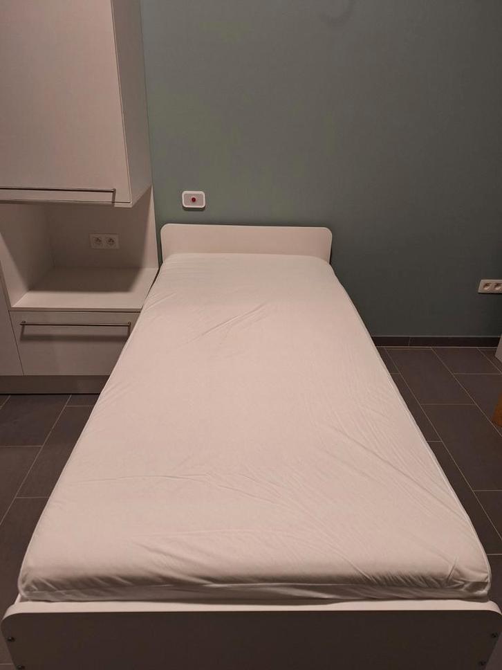 Matras éénpersoonsbed Sleepy, Huis en Inrichting, Slaapkamer | Boxsprings, Zo goed als nieuw, Ophalen