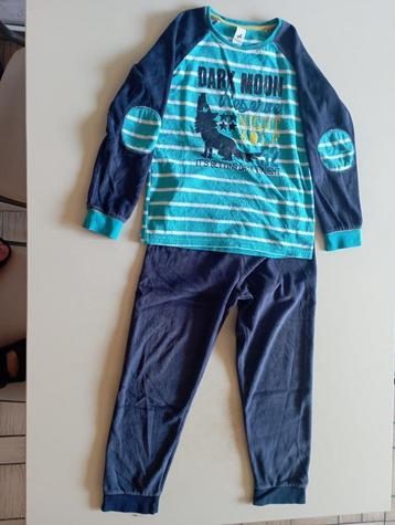 2 PYJAMA'S MAAT 128 beschikbaar voor biedingen