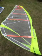 Neilpryde Tempo : 5.7m, Ophalen, Nieuw, Zeil, 5 tot 7 m²