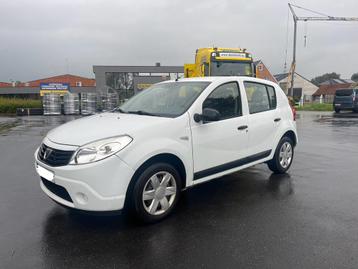 Dacia sandero 1.6 essence/190.000 km disponible aux enchères