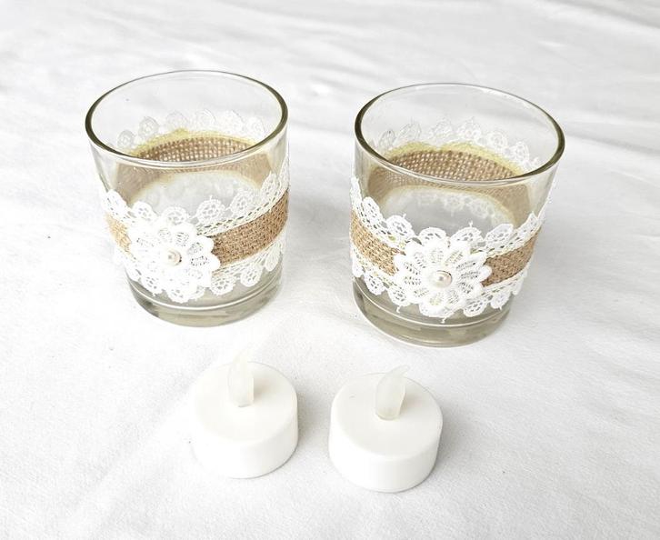 2 versierde glazen voor theelichtjes, Huis en Inrichting, Woonaccessoires | Kandelaars en Kaarsen, Zo goed als nieuw, Kandelaar