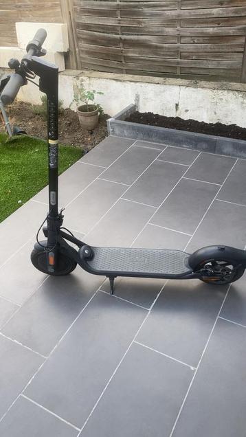 Ninebot f2 beschikbaar voor biedingen