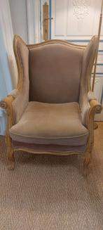 Fauteuil en velours, Enlèvement