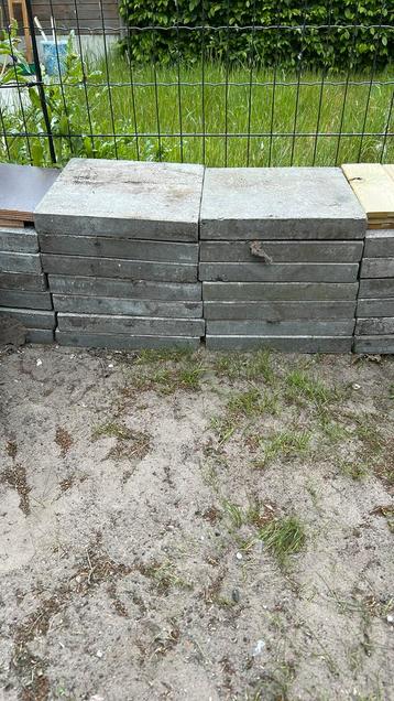 300x300x40mm 24 buiten tegels beschikbaar voor biedingen
