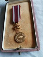 Mini medaille kroonorde, Verzamelen, Ophalen of Verzenden, Overige soorten, Lintje, Medaille of Wings