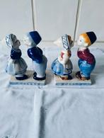 2 beeldjes van zoenend Hollands koppeltje, Verzamelen, Ophalen of Verzenden