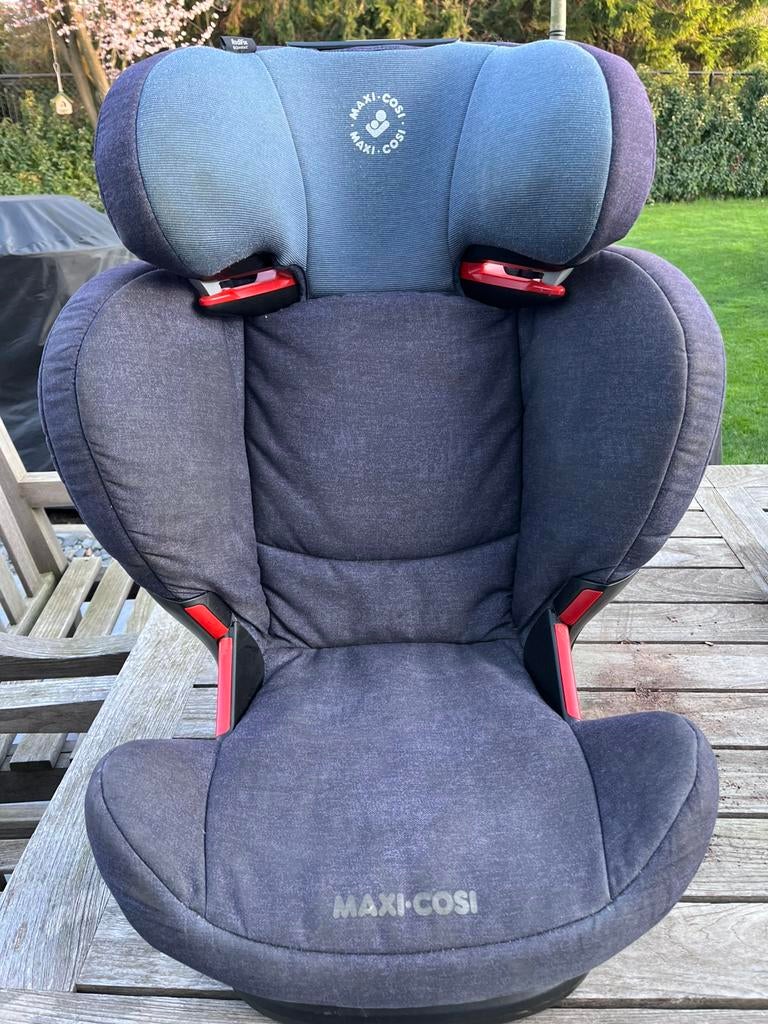 Maxi Cosi meegroei kinderstoel, Ophalen, Zo goed als nieuw, Isofix