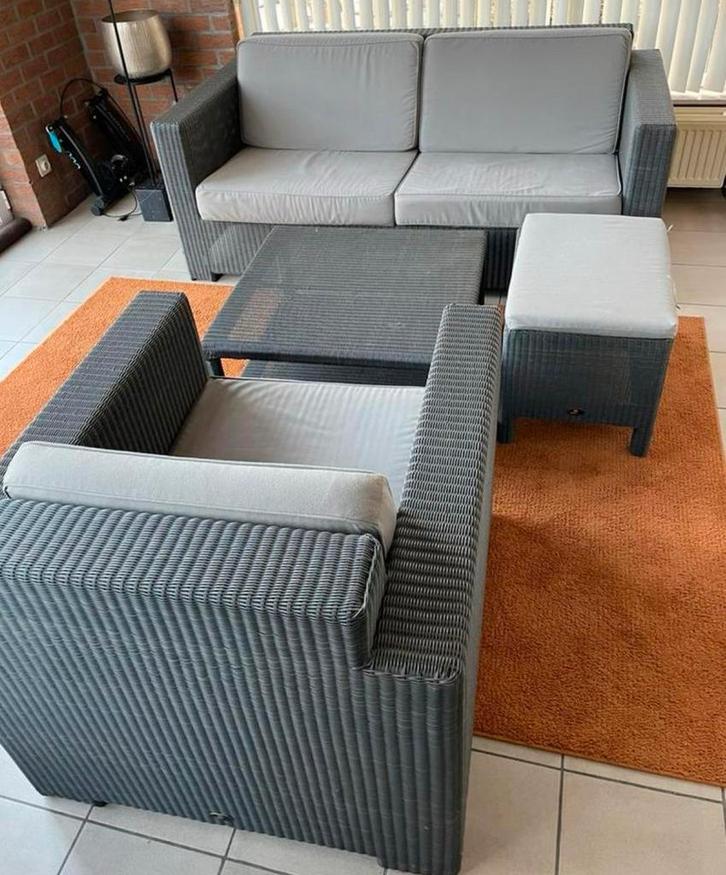 Loungeset Borek Plaza, Tuin en Terras, Tuinsets en Loungesets, Zo goed als nieuw, Loungeset, Kunststof, Bank, Bijzettafel, Hocker