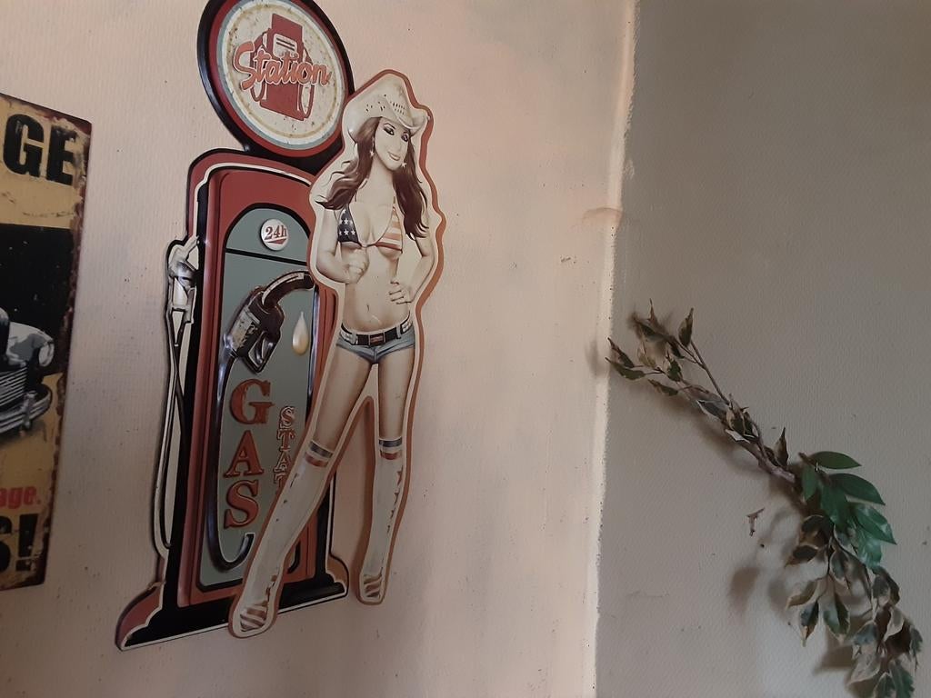 Reclame bord, Ophalen