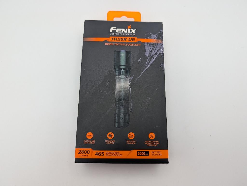 Fenix TK20R UE Tropic Tactical 2800 Lumen - NIEUW, Caravans en Kamperen, Zaklampen, Ophalen of Verzenden, Nieuw, Accu