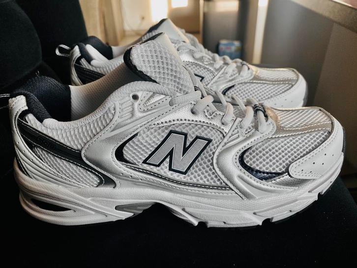 Sneaker New 530- taille 40.5, Vêtements | Femmes, Chaussures, Comme neuf, Enlèvement ou Envoi