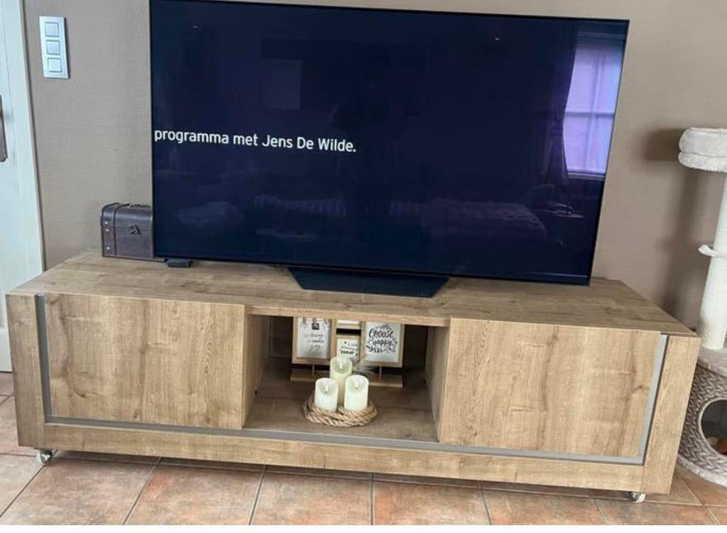 Eetplaats/6stoelen/dressoir/tvkast/tafel/ staat v. bevinding, Huis en Inrichting, Kasten | Wandmeubels, Ophalen, Gebruikt