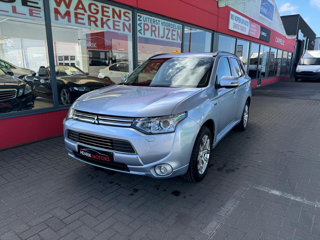 Mitsubishi Outlander 2.0i HYBRID PHEV / EXPORT / ZO MEENEMEN, Auto's, Mitsubishi, Outlander, Bedrijf, Hybride Elektrisch/Benzine