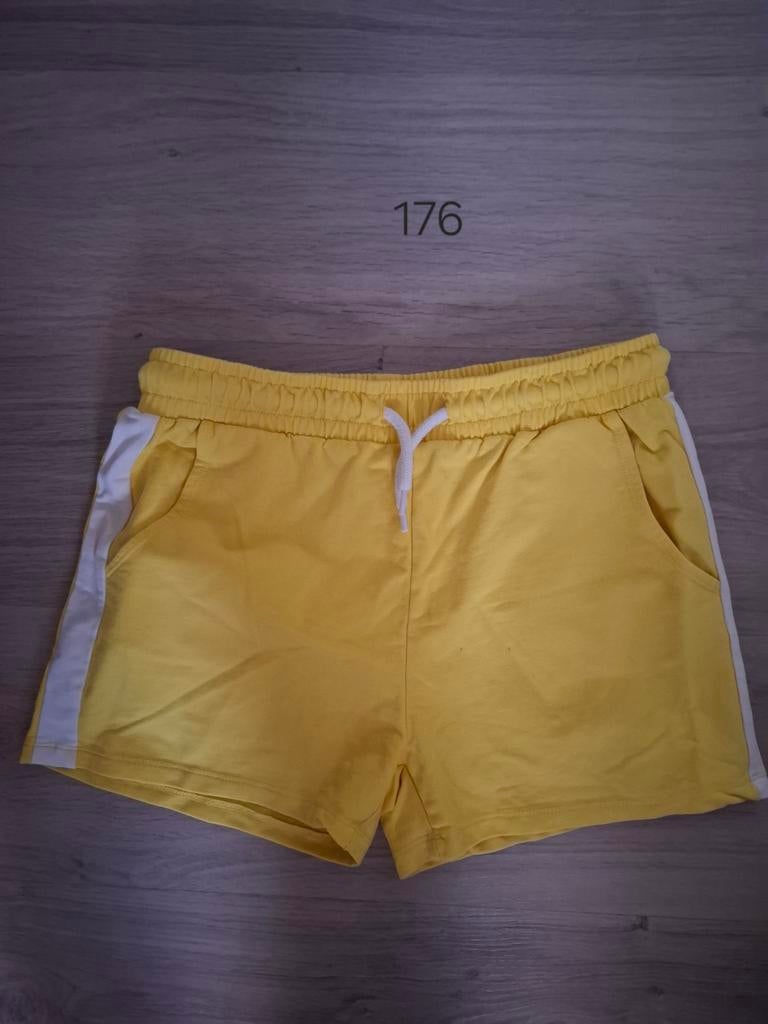 Losse short 176, Kinderen en Baby's, Kinderkleding | Maat 176, Ophalen of Verzenden