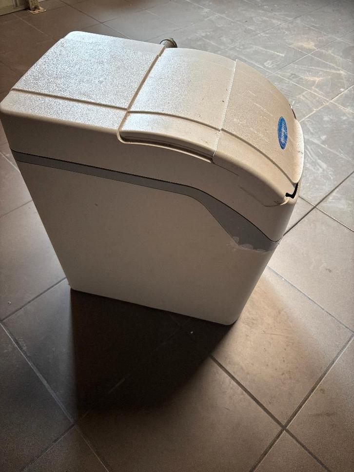 Adoucisseur d’eau à sel MICOBOSS I410 – Très bon état, Elektronische apparatuur, Waterontharders, Gebruikt, Waterontharder met zout