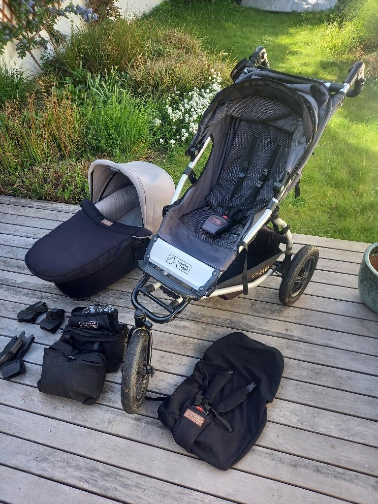 Mountain Buggy (Urban Jungle) incl. accessoires, Kinderen en Baby's, Buggy's, Gebruikt, Overige merken, Regenhoes, Verstelbare rugleuning