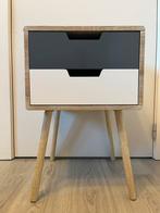 Nachtkastje met 2 schuiven, Huis en Inrichting, Slaapkamer | Nachtkastjes, Ophalen, Gebruikt, Minder dan 45 cm, 55 tot 70 cm