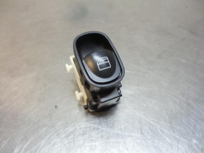 Commutateur vitre électrique d'un Mercedes CLK (CLK-Klasse, Autos : Pièces & Accessoires, Tableau de bord & Interrupteurs, Mercedes-Benz