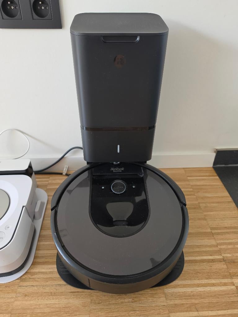 Robot i7+ Roomba iRobot, Electroménager, Aspirateurs, Utilisé, Aspirateur robot, Réservoir, Enlèvement ou Envoi