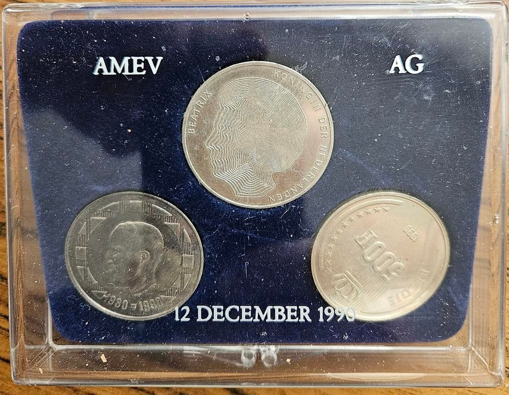 Collectionneurs d'argent — Belgique et Pays-Bas (1990)
À ven, Timbres & Monnaies, Enlèvement ou Envoi, Reine Beatrix, 50 florins