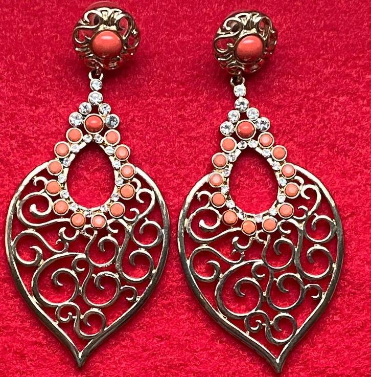 Paire de Boucles d'Oreilles Vintage, Bijoux, Sacs & Beauté, Bijoux anciens, Boucles d'oreilles, Autres matériaux, Enlèvement ou Envoi