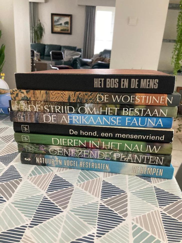 8 natuurboeken, Livres, Nature, Utilisé, Nature en général, Enlèvement