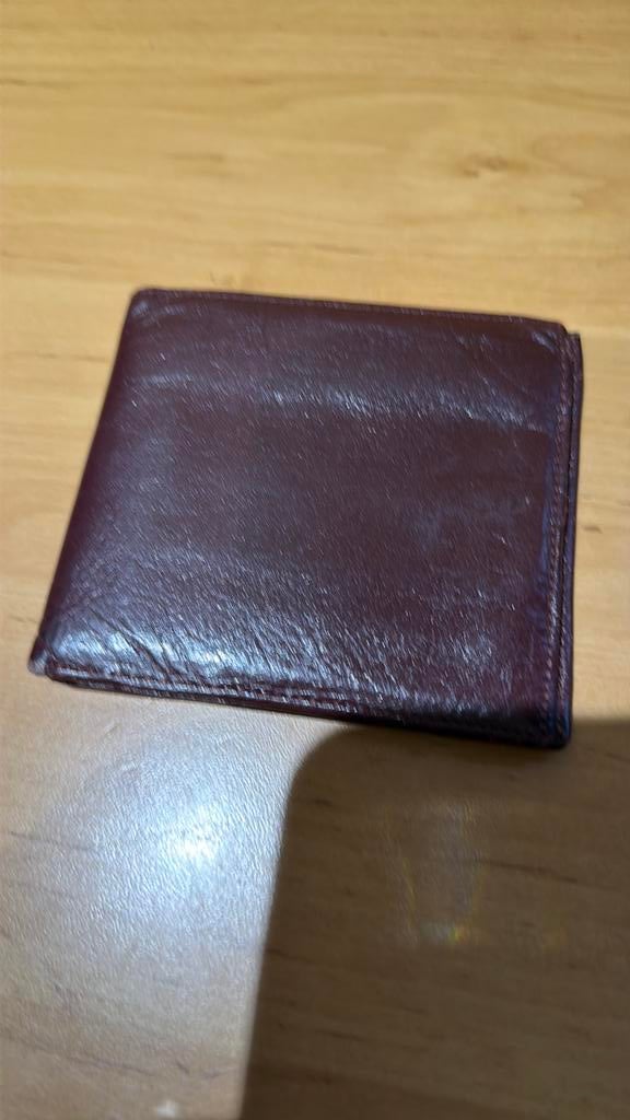 Porte feuille cartes Gueniune Leather bordeau 10/9,5 cm, Bijoux, Sacs & Beauté, Porte-monnaie & Portefeuilles, Enlèvement ou Envoi