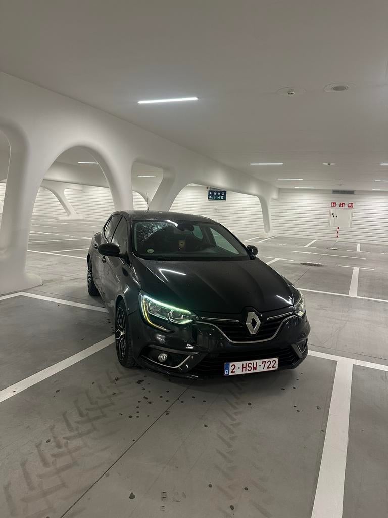 Renault Megane 4 1.5dci 2017 Automaat, 4 cilinders, Leder en Stof, Zwart, 5 deurs