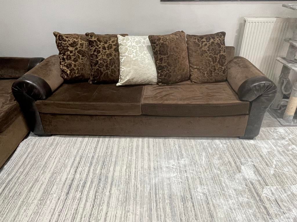 2 drie-zit bruine stoffen zetel, Huis en Inrichting, Zetels | Zetels, Gebruikt, Rechte bank, Ophalen