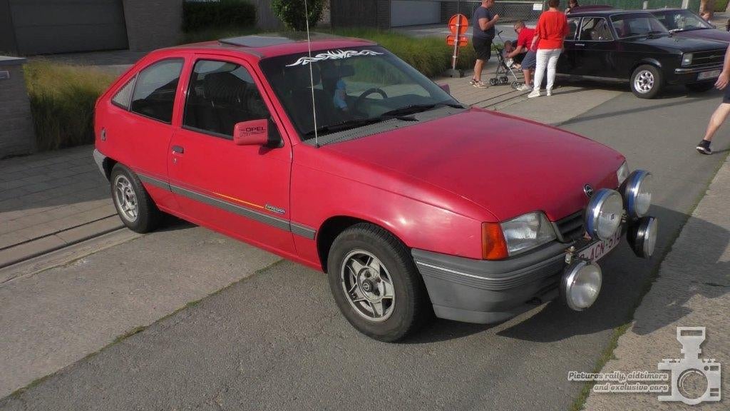 Oldtimer Opel Kadett, Stof, 1400 cc, Particulier, 3 deurs