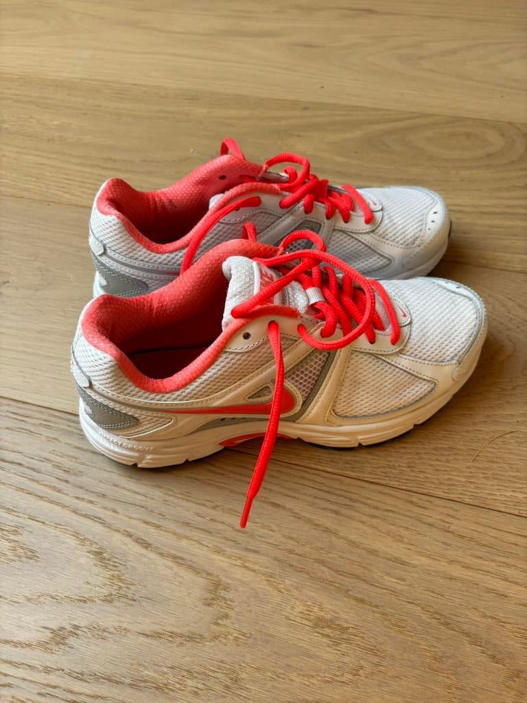 Nike Dart 9 maat 38, Ophalen, Nieuw, Nike