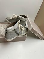 Hippe zilveren sneakers, Kleding | Dames, Ophalen, Zo goed als nieuw, Sneakers, Grijs