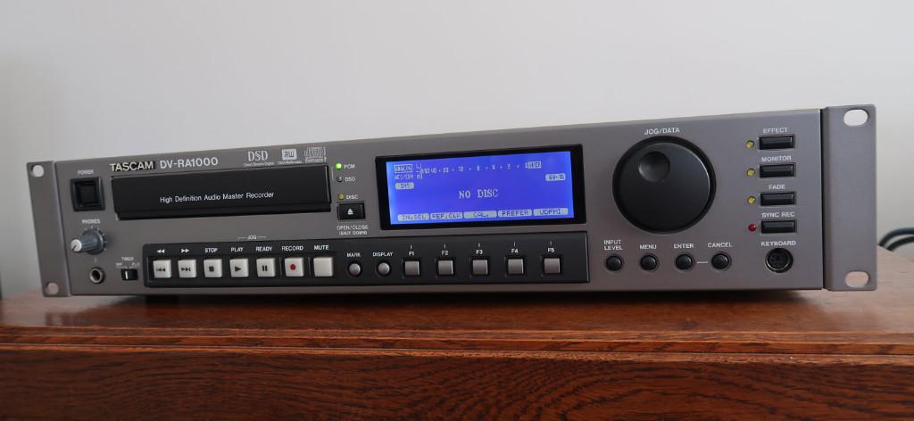 Tascam DV-RA1000, TV, Hi-fi & Vidéo, Lecteurs CD, Enlèvement ou Envoi, Comme neuf