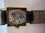 Montre Universal Genève Gilt Shadow plaqué or, Timbres & Monnaies, Enlèvement ou Envoi, Or