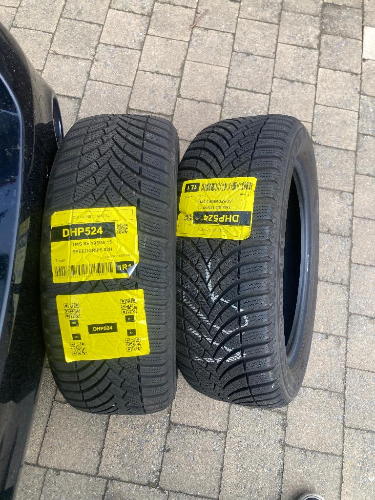 Pneu hiver, Autos : Pièces & Accessoires, 15 pouces, Pneus hiver, Enlèvement ou Envoi, Véhicule de tourisme
