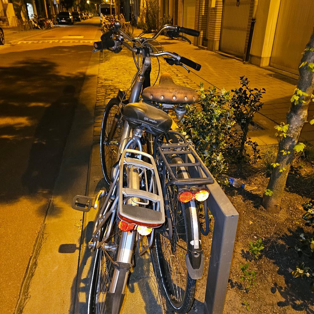 Dames fietsen, Ophalen, Gebruikt, Gazelle