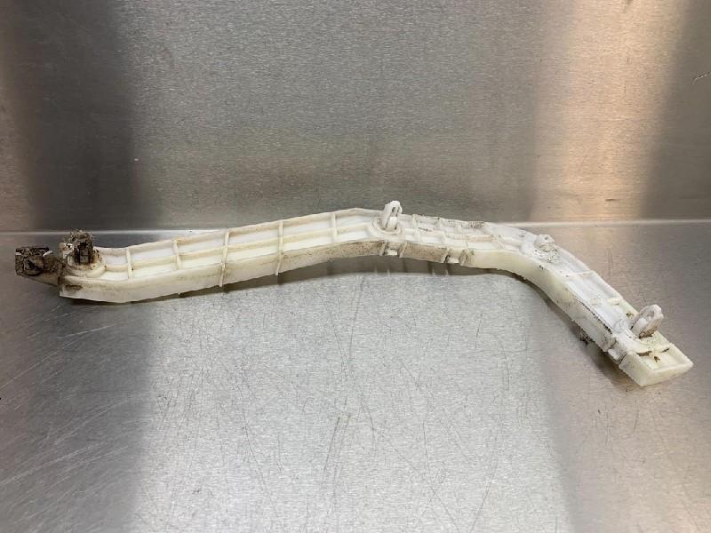 BUMPERSTEUN LINKS ACHTER Suzuki Grand Vitara II (JT), Gebruikt, Suzuki