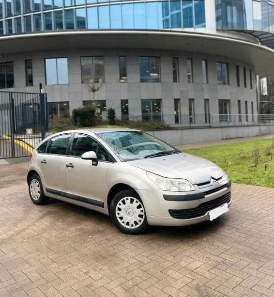 Citroën c4 1.4i, Autos, Citroën, Argent ou Gris, Achat, USB, Boîte manuelle