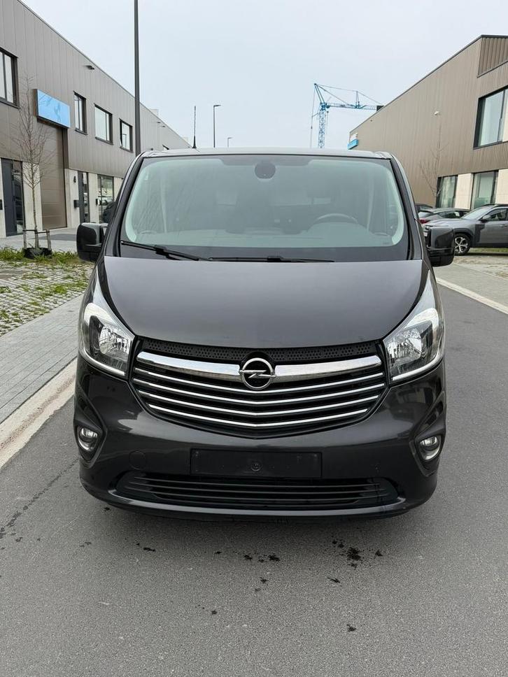 Opel vivaro 2018 Euro6b Airco !!, Auto's, Bestelwagens en Lichte vracht, Bedrijf, Te koop, Opel, Ophalen